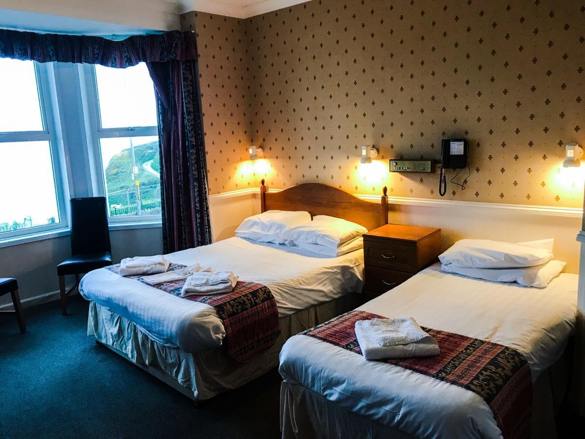 Cliffdene Hotel Newquay  Bagian luar foto