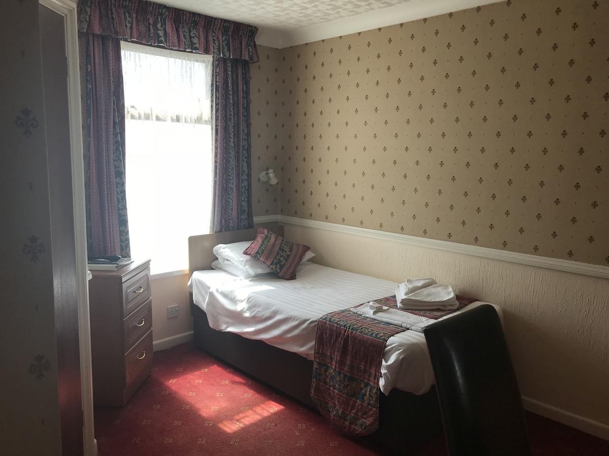 Cliffdene Hotel Newquay  Bagian luar foto